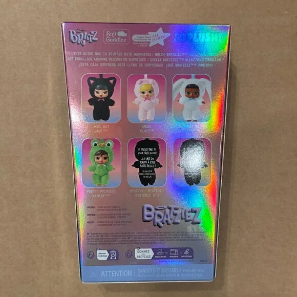 *CONFIRMED YASMIN* Bratz Bratziez Iconz Seriez Plush Keychain Blind Box - Picture 3 of 7